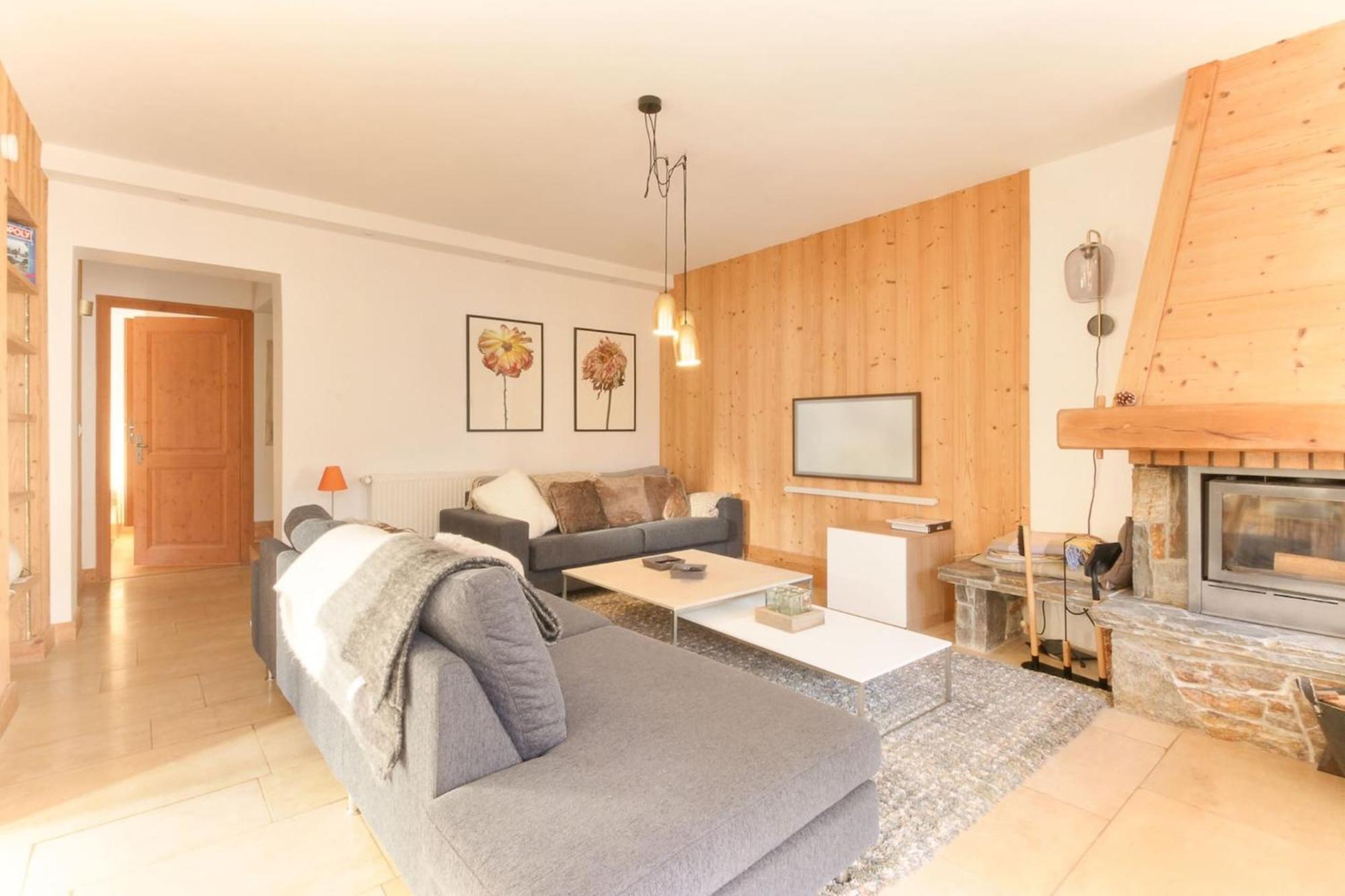 Appartement Les Alpins - Centre De Chamonix - Renove Avec Jardin Et Vue Imprenable Sur Le Montblanc Extérieur photo
